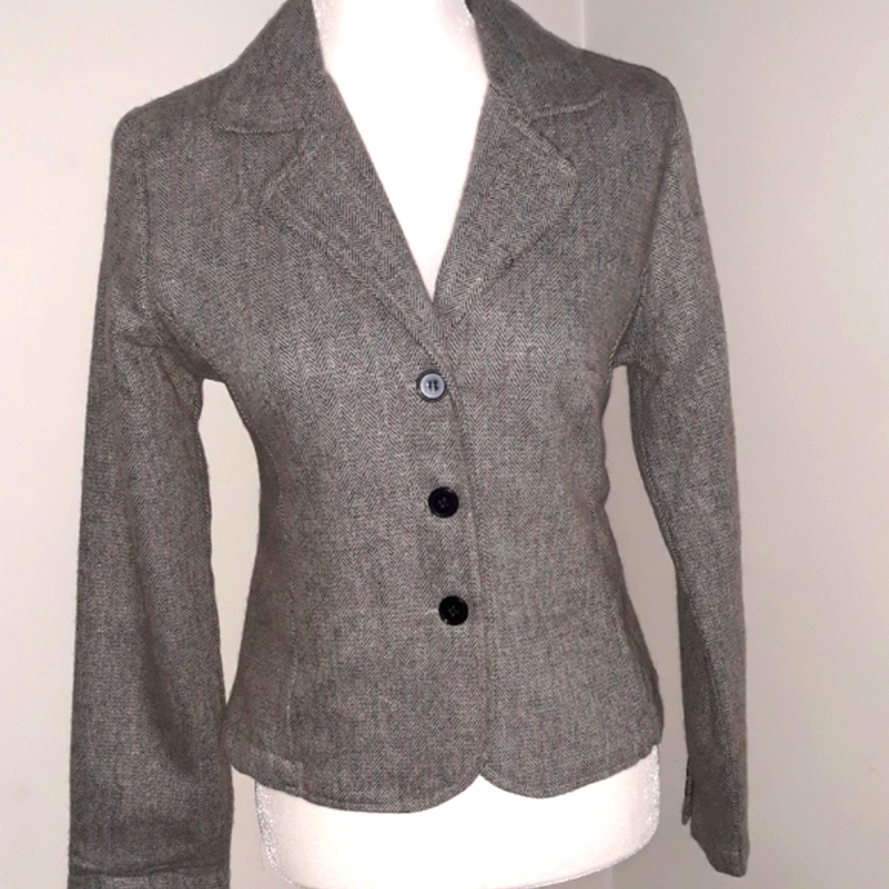 Andrew and Co gray womens buttondown blazer